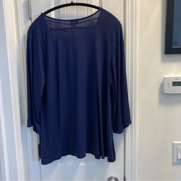 Avenue Size 18/20 Blue Top with Scope Neck with Detail Long Sleeve Top - Picture 3 of 6